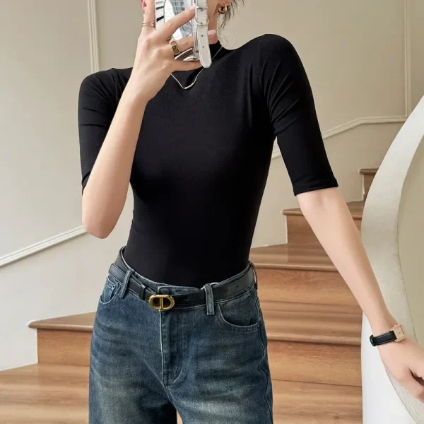Women's Mock Neck T-shirt