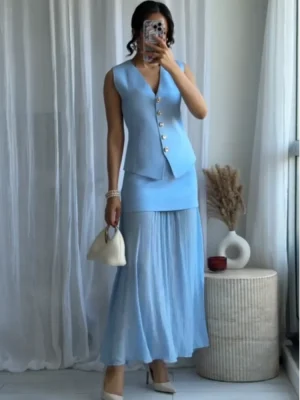 Women's Knit Vest and Skirt Set