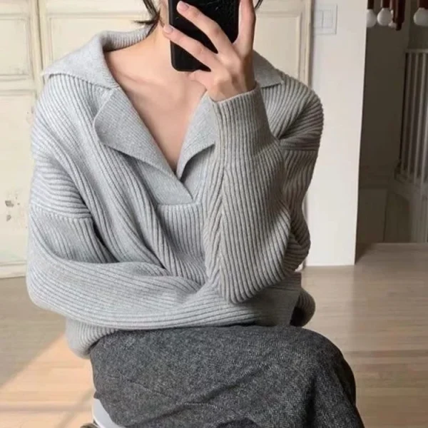 Women V-neck Sweater