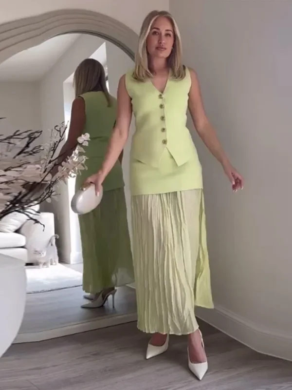Women's Knitted Top and Skirt Set