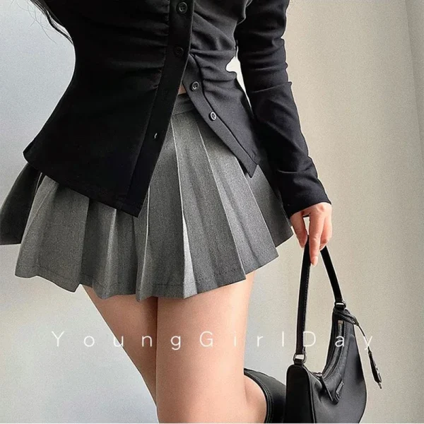 Women's Pleated Skirt with Shorts