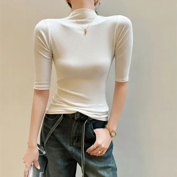 Women's Mock Neck T-shirt